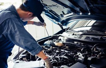 Vehicle Engine Care Solutions Through Regular Oil Change and Filter Inspection Services