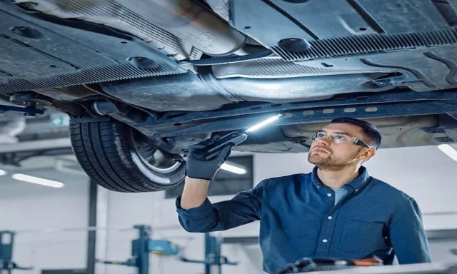 how_environmental_factors_affect_car_fuel_injector_32524256_featured
